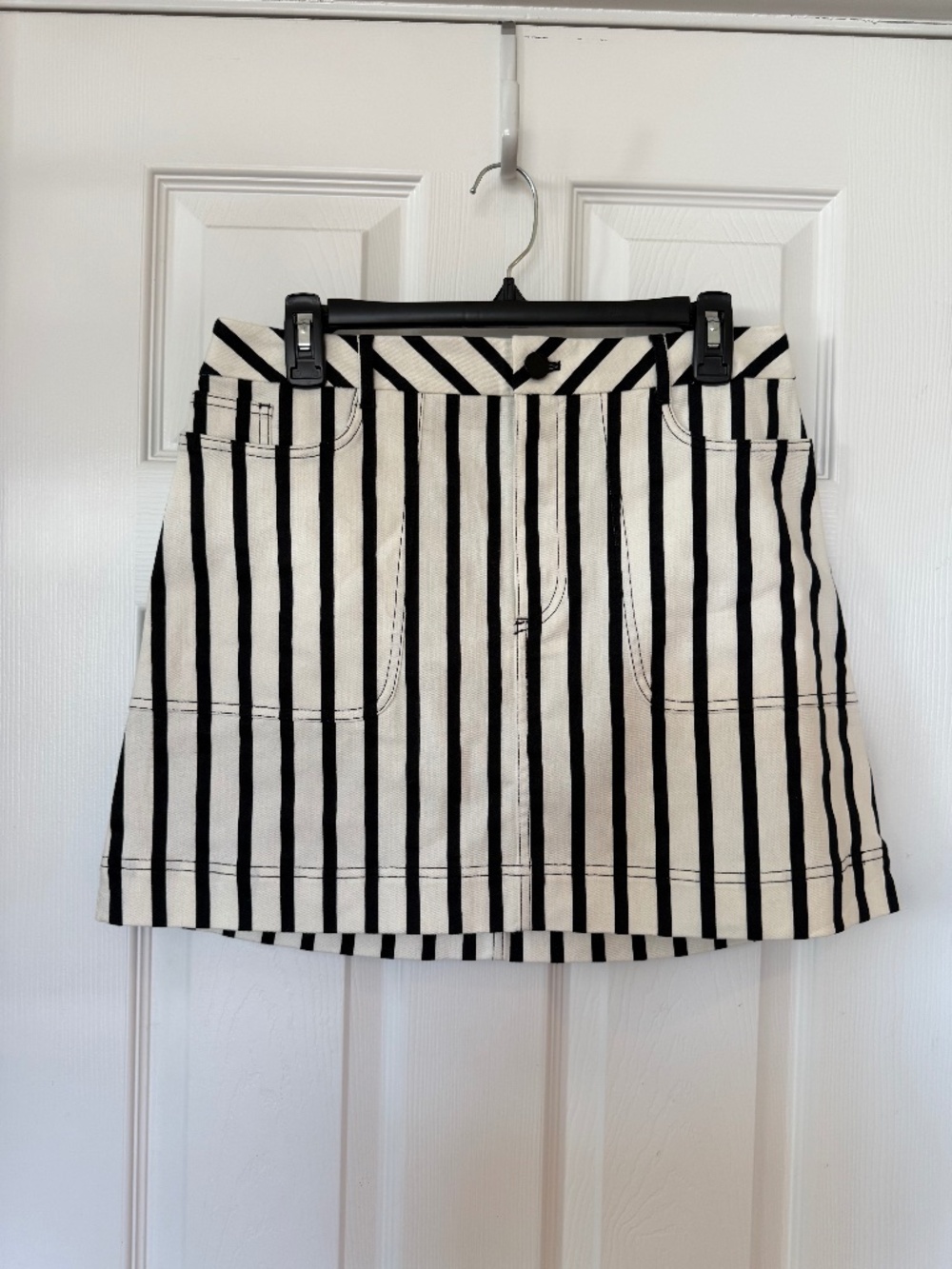 Alice + Olivia Gail Striped Cotton Blend Twill Mini Skirt Black White Size 10